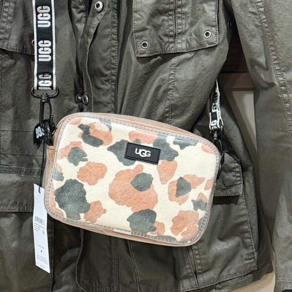 UGG JANEY II CLEAR CALF HAIR CROSSBODY CAMERA BAG Animal Print Brown Black - Picture 6 of 16